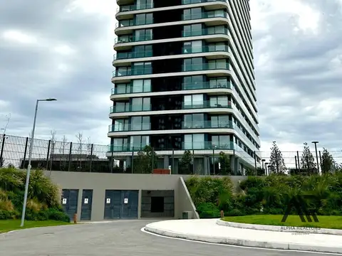 Apartamento en venta de 4 dormitorios c/ cochera en Aeropuerto Internacional De Carrasco