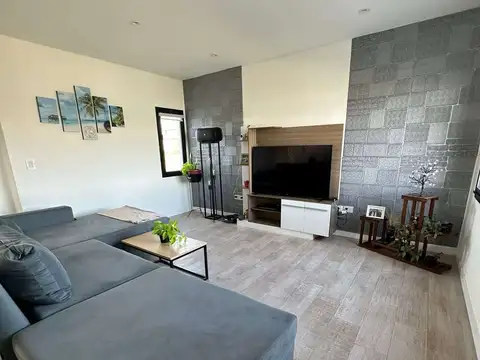 Casa 4 ambientes con 4 baños