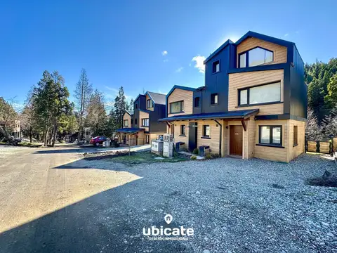 Casa triplex amoblada en alquiler permanente