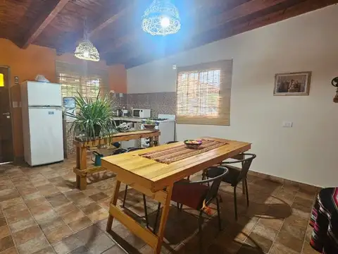 Casa 3 ambientes con 2 baños