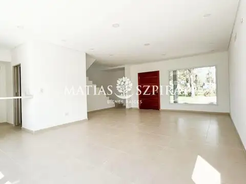 Casa 4 ambientes con 3 baños