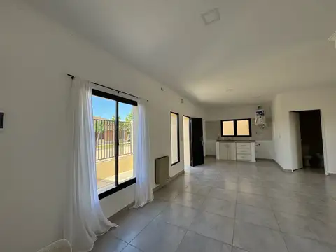 Casa en Alquiler al Sur