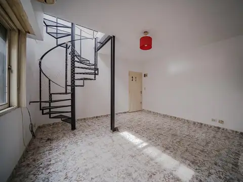 Depto Tipo Casa 2 ambientes con 1 baño