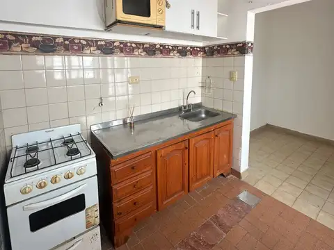 Depto Tipo Casa 2 ambientes con 1 baño