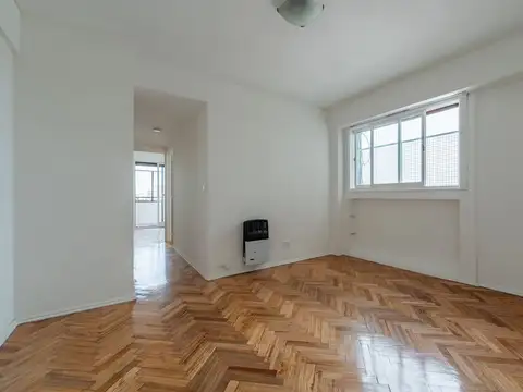 Depto. 3 ambientes muy luminoso en excelente zona