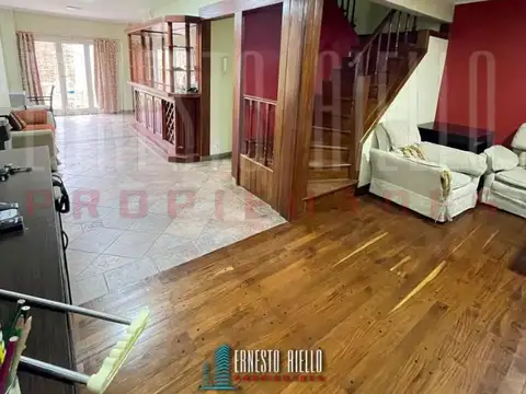Casa en Venta en Quilmes, USD 195.000