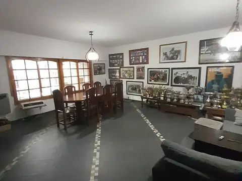 Casa en Venta de 5 dormitorios