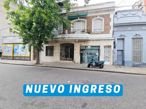 Sarmiento 1459 - Hermoso Departamento de Pasillo en Venta