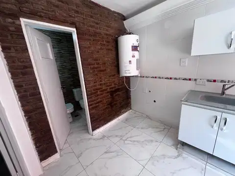 Depto Tipo Casa en Alquiler de 2 ambientes