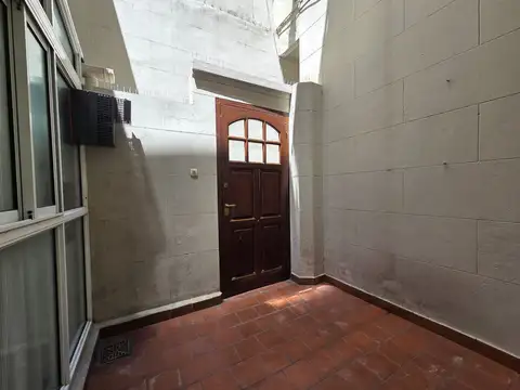 VENTA PH 2 AMBIENTES CON PATIO PROPIO - PALERMO