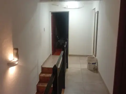 Casa 3 dormitorios y 3 baños, 2 plantas, Concordia