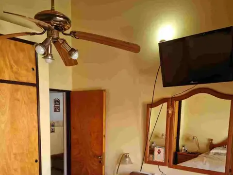 VENTA CASA 4 AMBIENTES QUINCHO Y GARAJE EN ZARATE