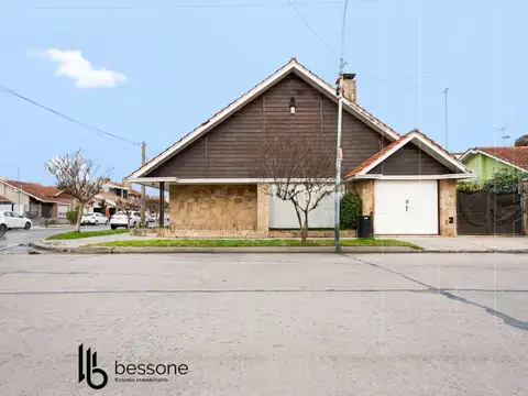 Hipólito Yrigoyen al 4300