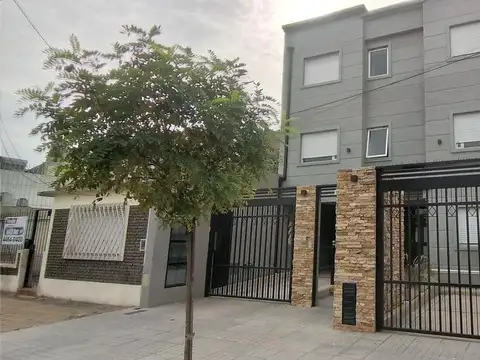 Venta - a Estrenar Semipiso 3 amb. c/ Cochera