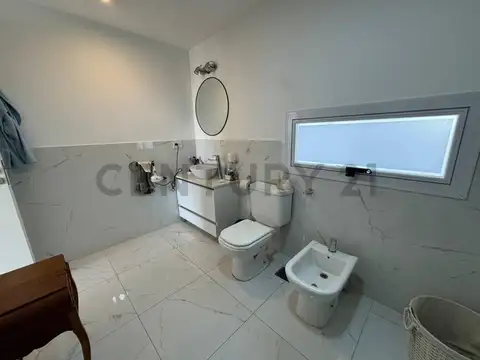 Departamento 4 ambientes con 4 baños
