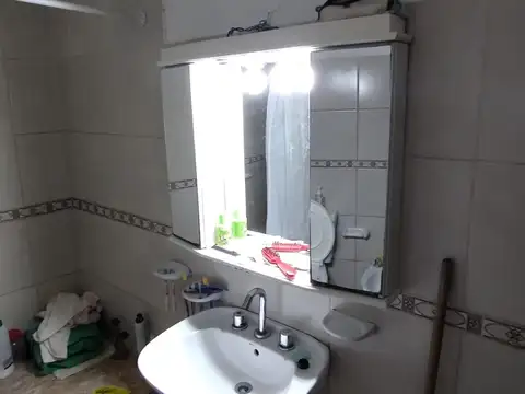 CASA PARA DOS O TRES FAMILIAS