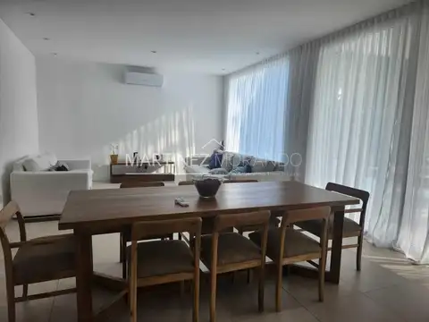 Casa en Alquiler Temporal con 1 cochera