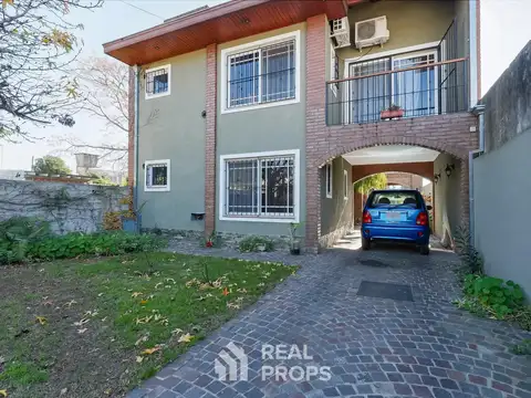 Casa en Venta con 7 cocheras