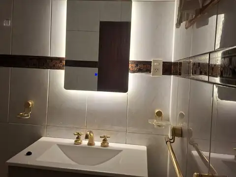 Depto Tipo Casa en Alquiler 40 años