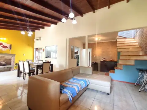 Casa en Venta en Pueblo Esther, USD 165.000