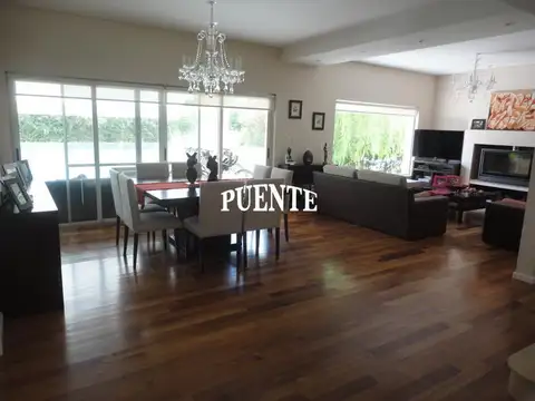 Casa en Venta de 4 dormitorios