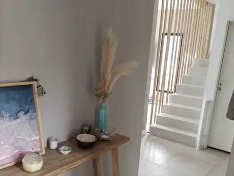 Casa en Alquiler Temporal con 1 cochera