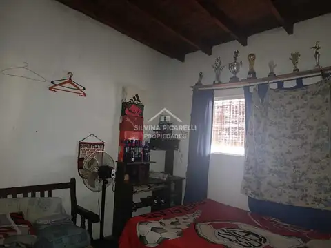 Casa Chalet  en Venta en Parada Robles, Exaltación de la Cruz, G.B.A. Zona Norte