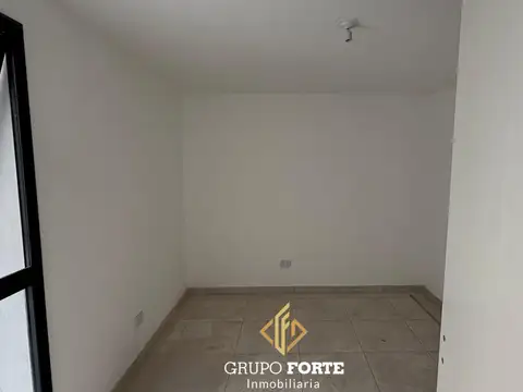 Esmeralda 435 , Piso 1