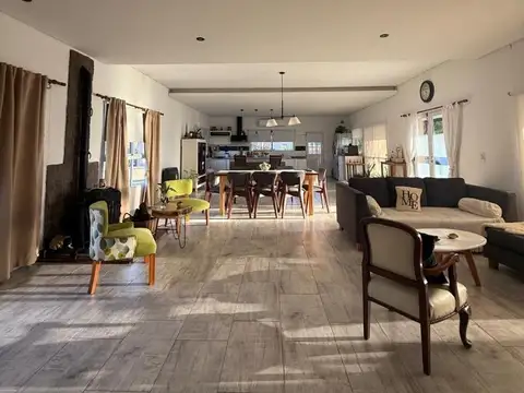 Casa en venta, Club de Campo El Moro., Marcos Paz.