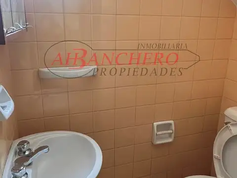 Depto Tipo Casa 4 ambientes con 2 baños