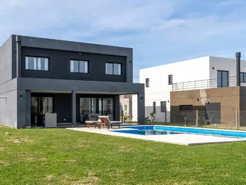 FINANCIO VENTA CASA 6 AMBIENTES CON PILETA PILAR