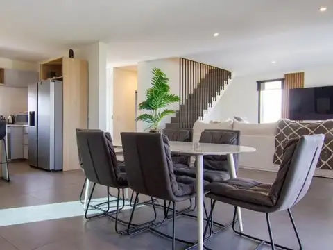 FINANCIO VENTA CASA 6 AMBIENTES CON PILETA PILAR