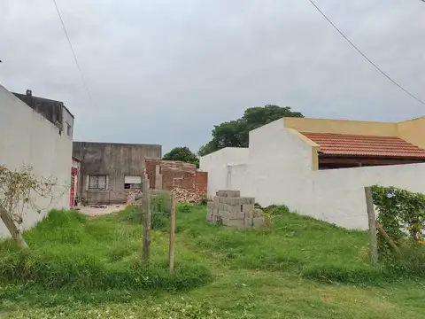 Terreno en Venta 8  mts Frente