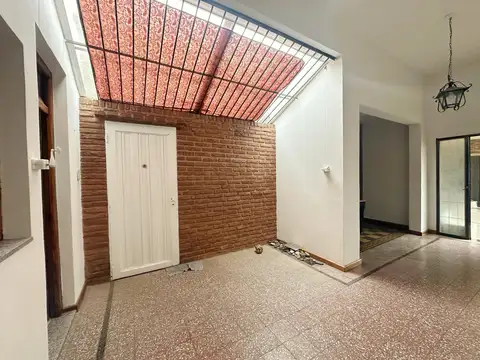VENTA CASA 5 AMBIENTES MULTIFAMILIAR VALENTIN ALSINA