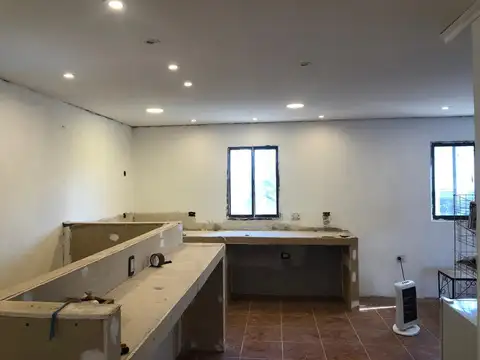 Galpon en Venta en Barrio Matheu, USD 120.000