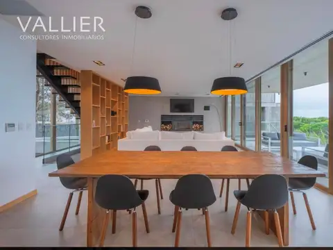 Casa en Alquiler Temporal con 1 cochera