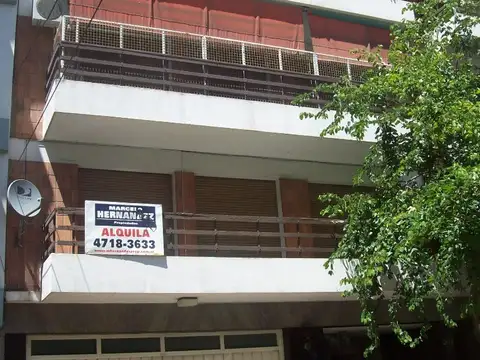 Departamento en Alquiler con 1 cocheras