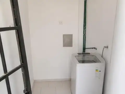 Depto Tipo Casa 5 ambientes con 2 baños