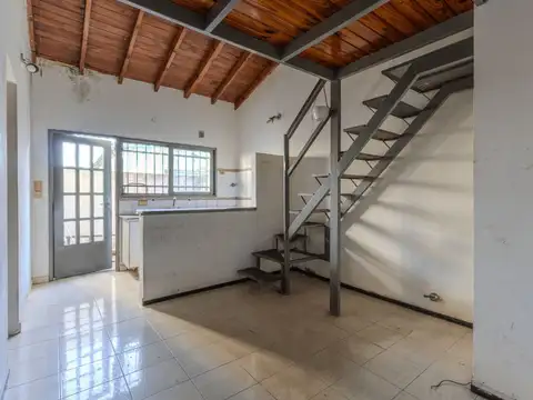 PH 2 ambientes con patio ciudadela