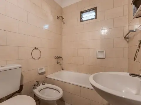 Depto Tipo Casa 2 ambientes con 1 baño