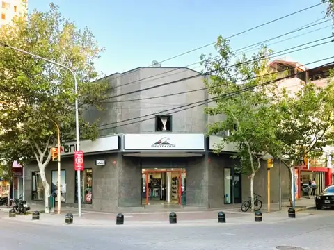 Venta de Local,500M2 Villa Mercedes