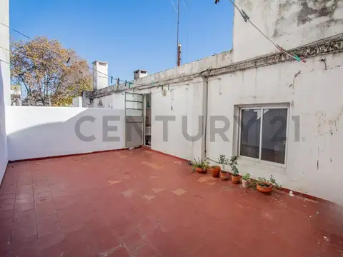 PH en Villa Urquiza con Terraza + Patio | 3 Dorm | Bajas Expensas | Con Esencia de Casa