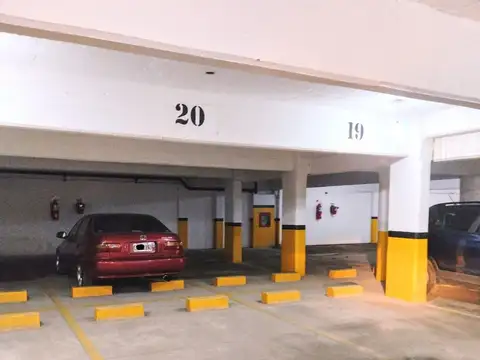 VENTA COCHERA BARRIO CONSTITUYENTES