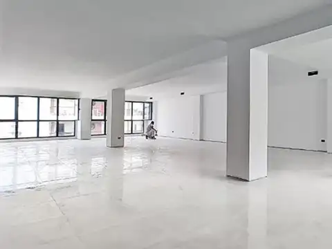 Oficina en Alquiler en Plaza Mitre, USD 3.000