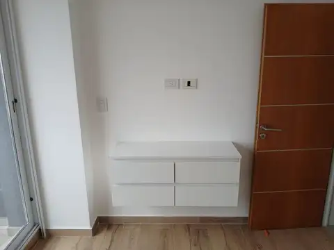 HERMOSO DPTO. 2 AMB. ZONA ITUZAINGÓ CENTRO