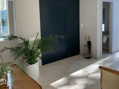 Casa 7 ambientes con 7 baños