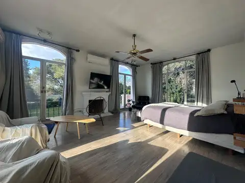 Casa 5 ambientes con 5 baños