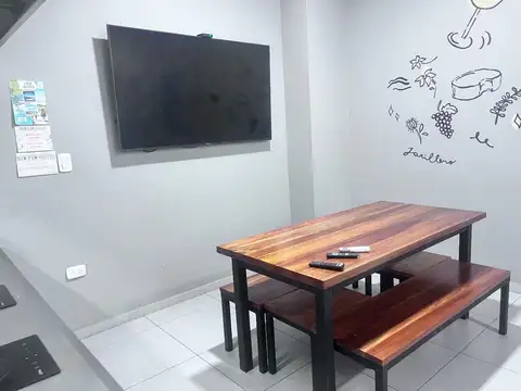VENTA HOSTEL SIN FIN - Frente PLAZA INDEPENDENCIA