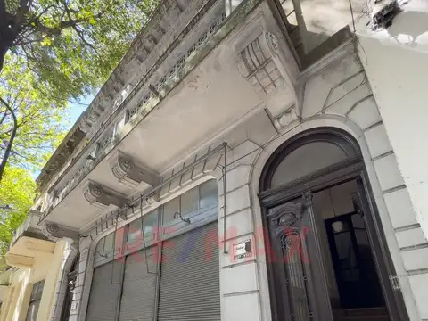 OPORTUNIDAD CASA + LOCAL EN BALVANERA 