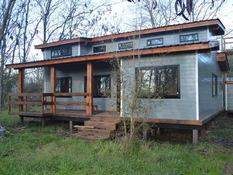 Casa 5 ambientes con 2 baños